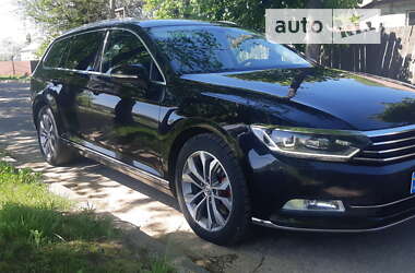 Універсал Volkswagen Passat 2016 в Корюківці