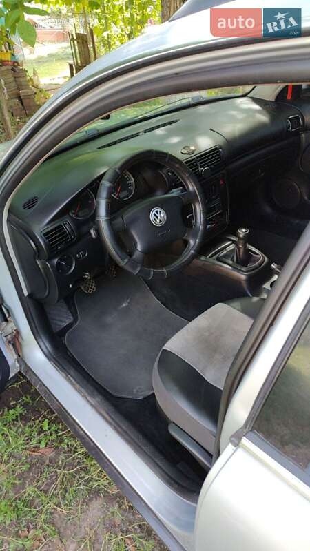 Универсал Volkswagen Passat 2000 в Хмельницком