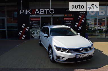 Универсал Volkswagen Passat 2016 в Львове