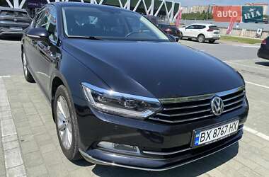 Седан Volkswagen Passat 2017 в Хмельницькому