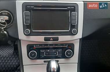 Універсал Volkswagen Passat 2011 в 
