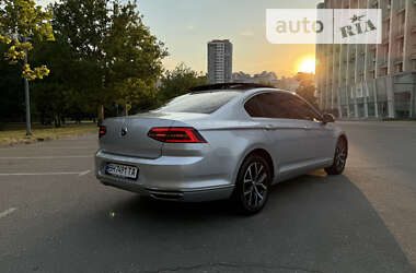 Седан Volkswagen Passat 2017 в 