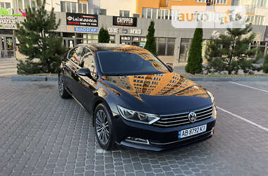 Седан Volkswagen Passat 2017 в Вінниці