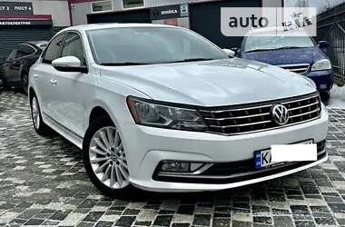 Седан Volkswagen Passat 2016 в Немирові