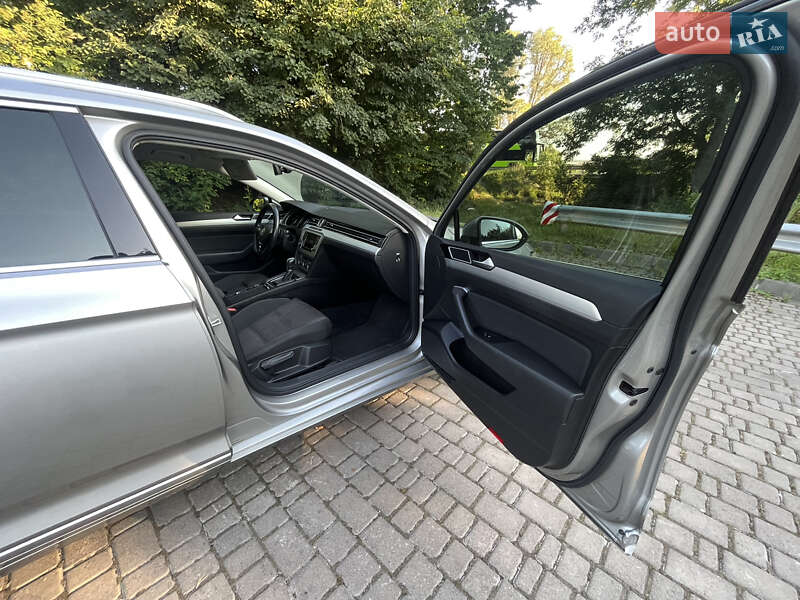Универсал Volkswagen Passat 2016 в Львове