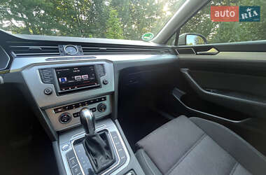 Универсал Volkswagen Passat 2016 в 