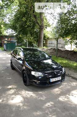 Универсал Volkswagen Passat 2008 в Ровно