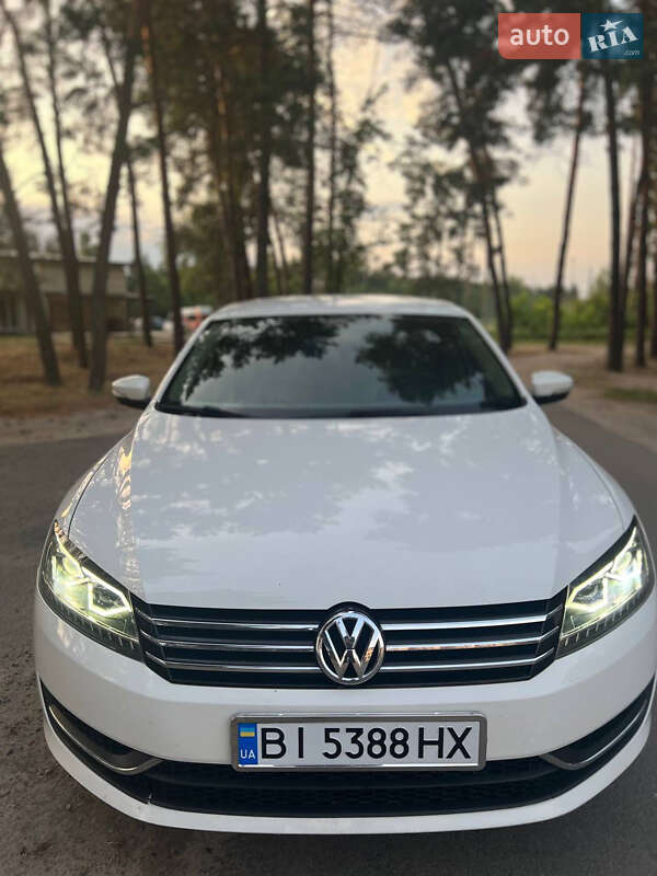 Седан Volkswagen Passat 2012 в Одессе