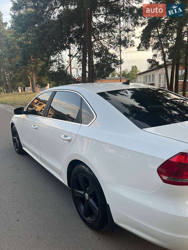 Седан Volkswagen Passat 2012 в Одессе