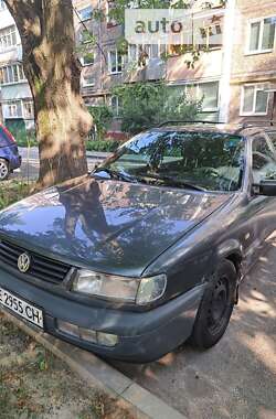 Универсал Volkswagen Passat 1995 в Чернигове