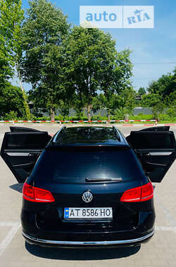 Універсал Volkswagen Passat 2013 в Коломиї