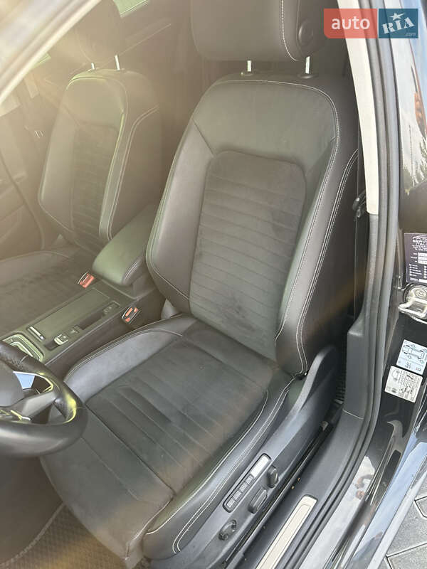 Седан Volkswagen Passat 2020 в Черновцах