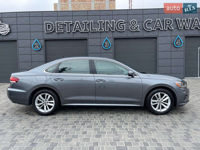 Седан Volkswagen Passat 2020 в Днепре