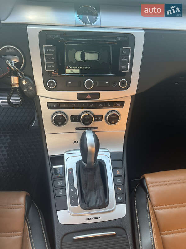 Универсал Volkswagen Passat 2014 в Каменском