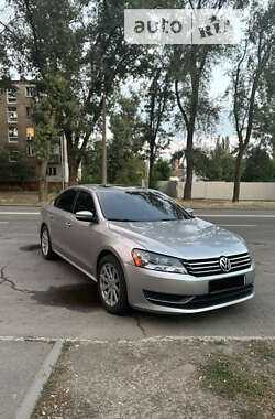 Седан Volkswagen Passat 2012 в Кривом Роге