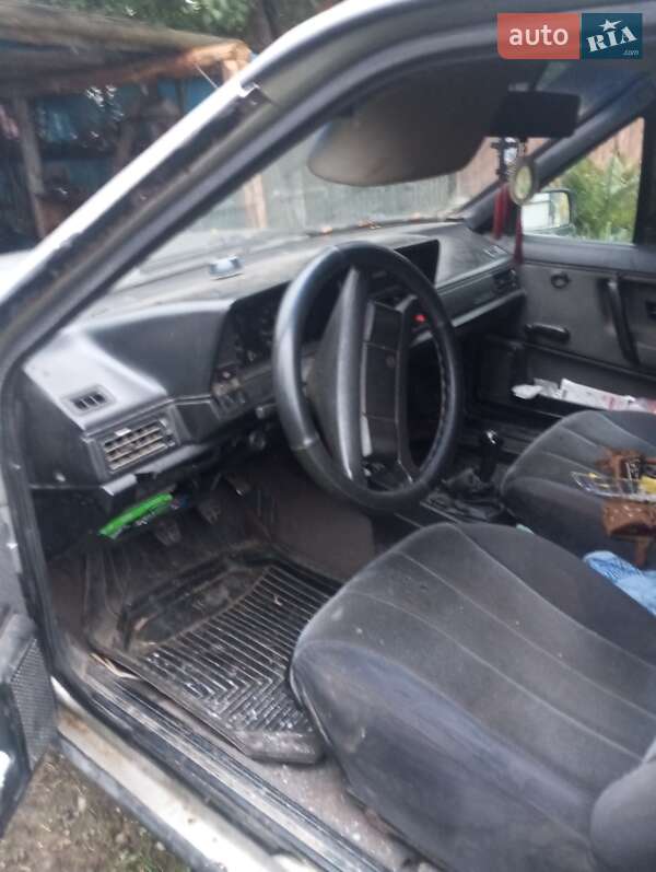 Хэтчбек Volkswagen Passat 1988 в Берегомете