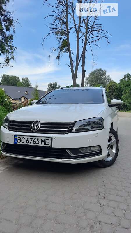 Универсал Volkswagen Passat 2011 в Львове
