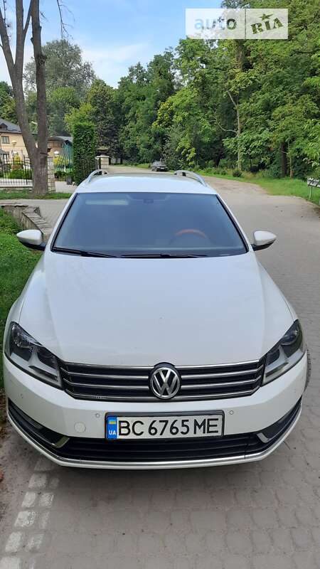 Универсал Volkswagen Passat 2011 в Львове