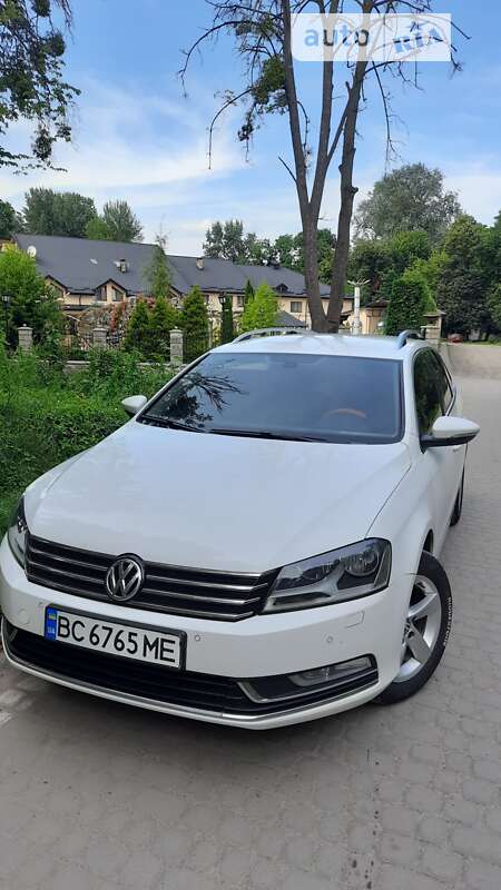 Универсал Volkswagen Passat 2011 в Львове