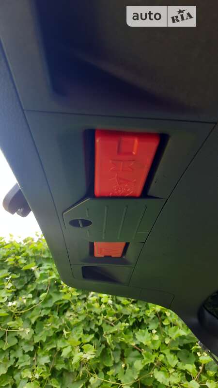 Универсал Volkswagen Passat 2011 в Львове