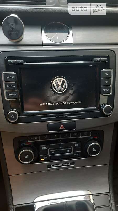 Универсал Volkswagen Passat 2011 в Львове