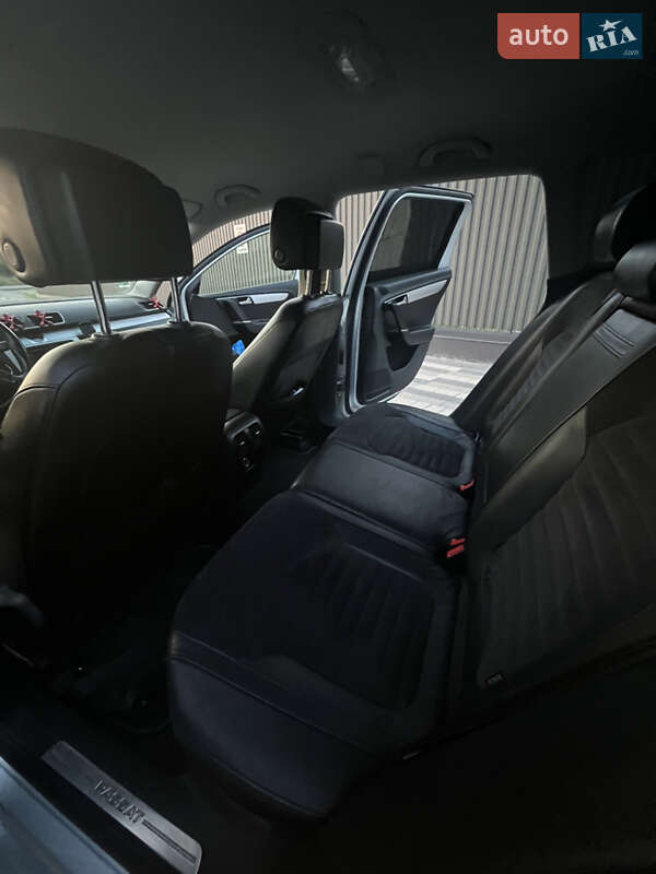 Універсал Volkswagen Passat 2013 в Львові