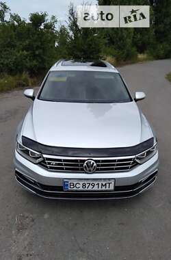 Універсал Volkswagen Passat 2015 в Любарі