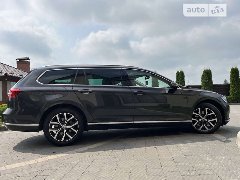 Универсал Volkswagen Passat 2018 в Мукачево