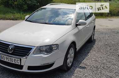 Универсал Volkswagen Passat 2009 в Тернополе