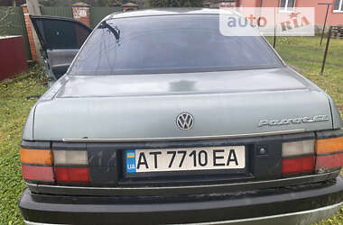 Седан Volkswagen Passat 1989 в Коломиї