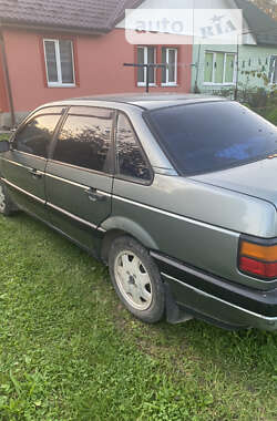 Седан Volkswagen Passat 1989 в Коломиї