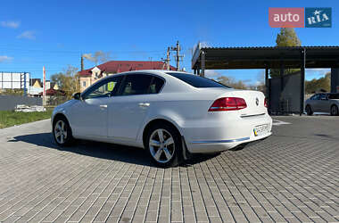 Седан Volkswagen Passat 2012 в 