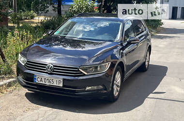 Універсал Volkswagen Passat 2015 в Умані