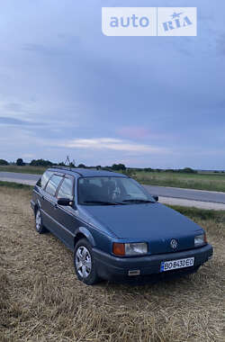 Универсал Volkswagen Passat 1988 в Теребовле