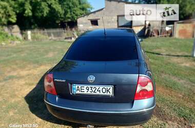 Седан Volkswagen Passat 2002 в Межовій