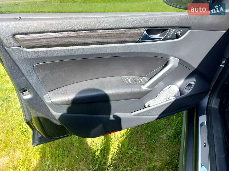 Седан Volkswagen Passat 2020 в Устиновке