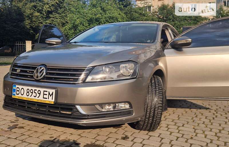Volkswagen Passat 2012