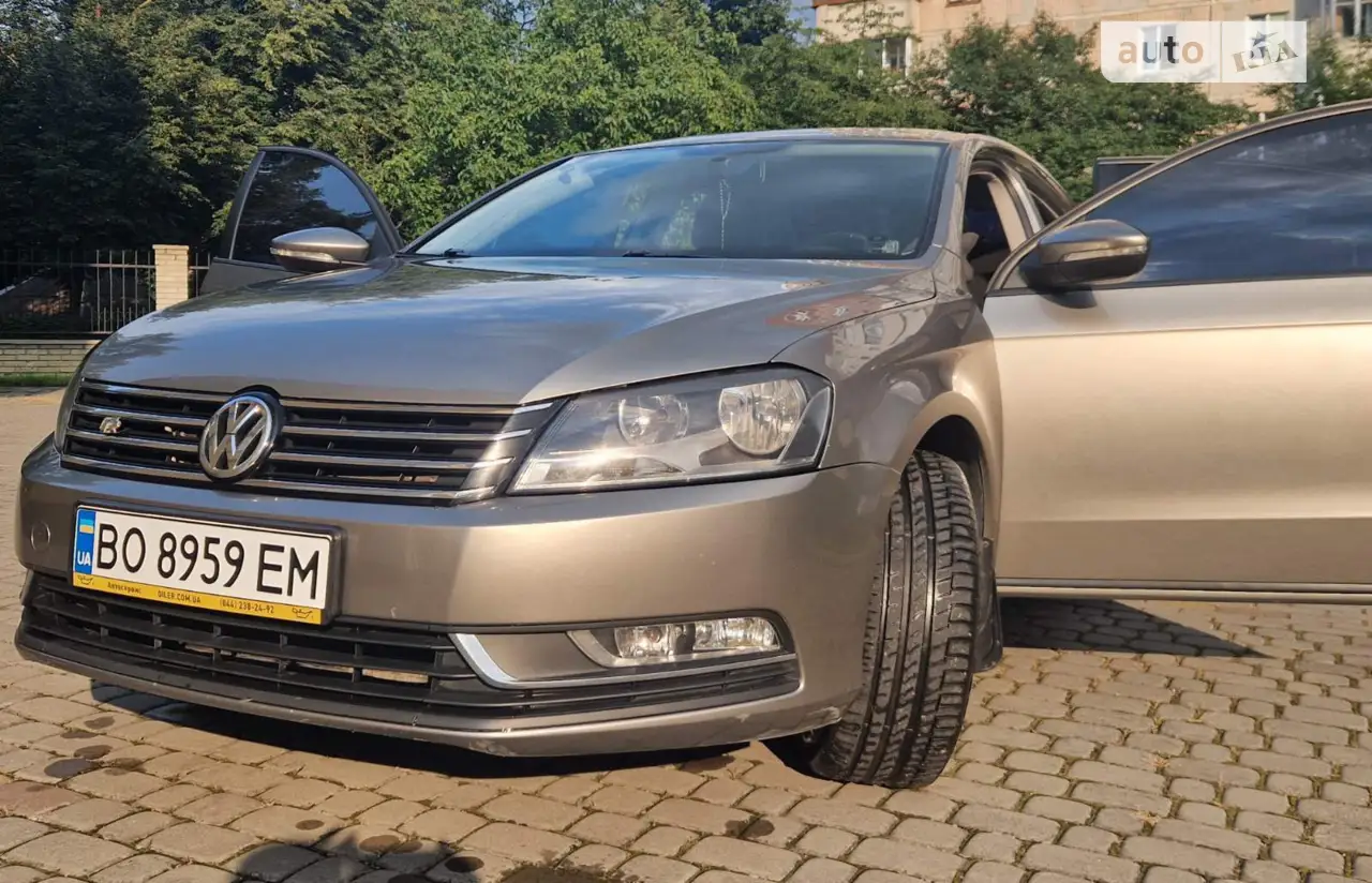 2013 Volkswagen Passat - мініатюра 32