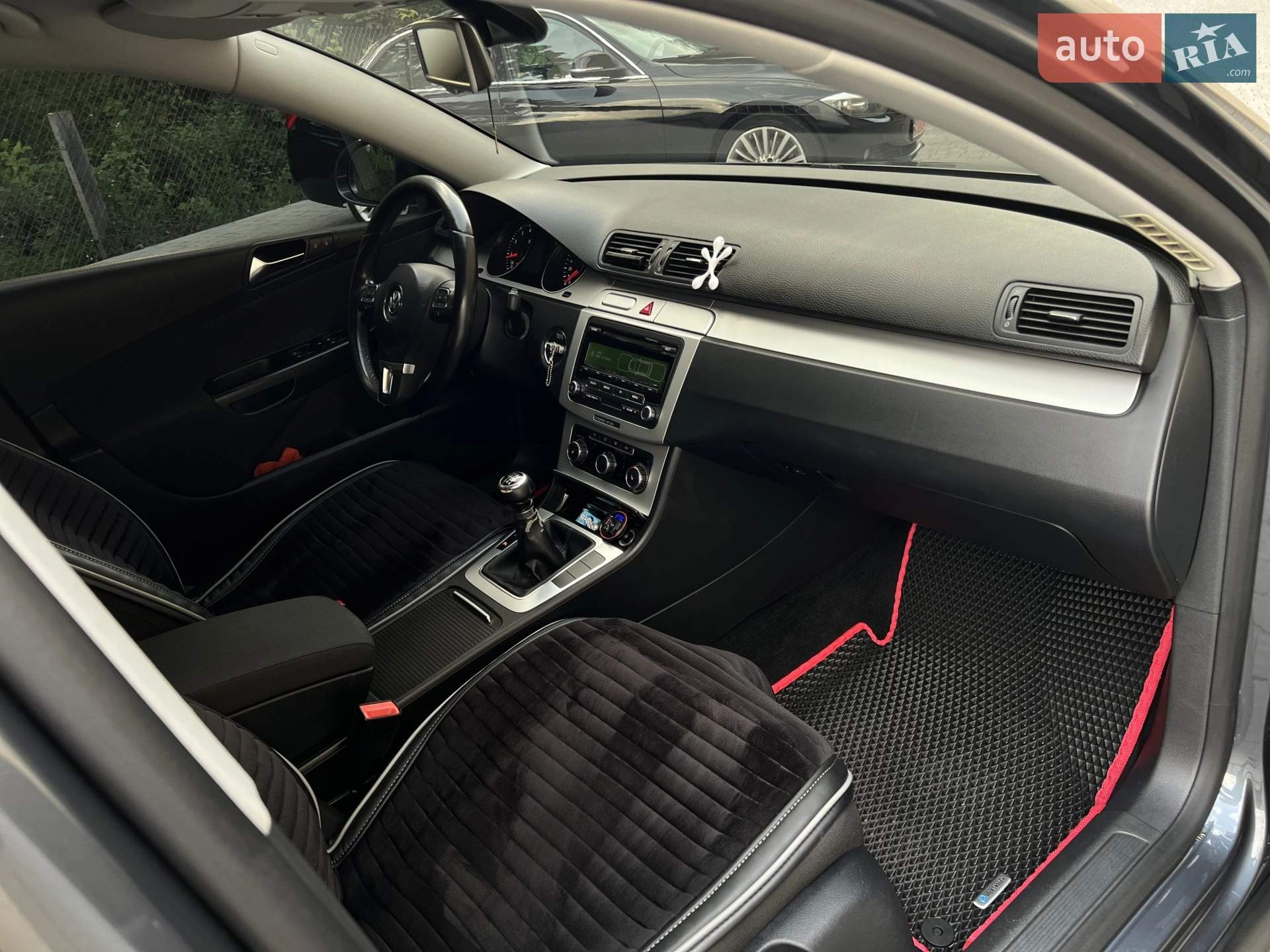 2010 Volkswagen Passat - мініатюра 41
