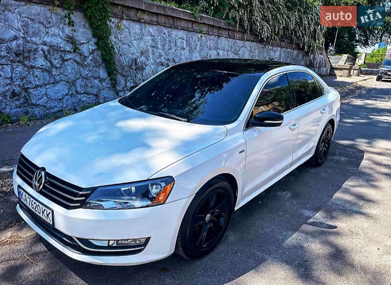 Седан Volkswagen Passat 2014 в Киеве