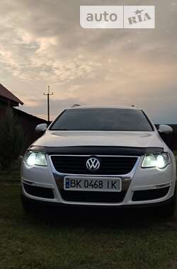 Универсал Volkswagen Passat 2009 в Владимирце