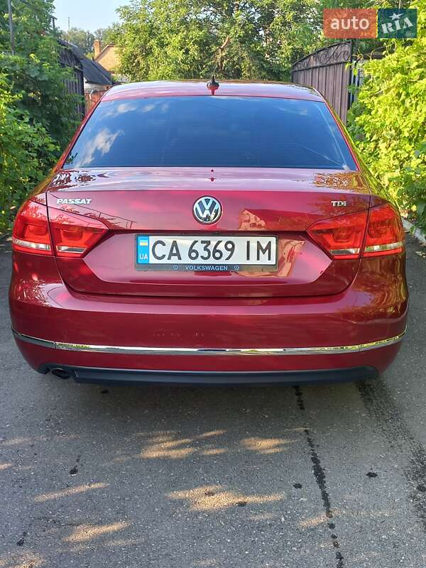 Седан Volkswagen Passat 2015 в Черкассах