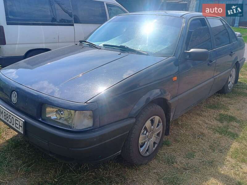 Седан Volkswagen Passat 1993 в Бурыни фото 3 Седан Volkswagen Passat 1993 в Бурыни