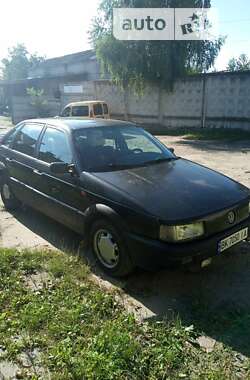 Седан Volkswagen Passat 1991 в Ровно