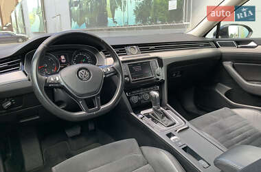 Седан Volkswagen Passat 2016 в 
