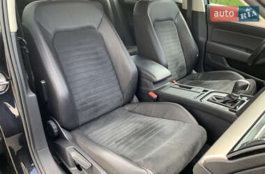 Седан Volkswagen Passat 2016 в 