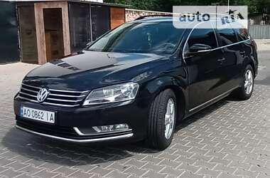 Універсал Volkswagen Passat 2012 в Ужгороді