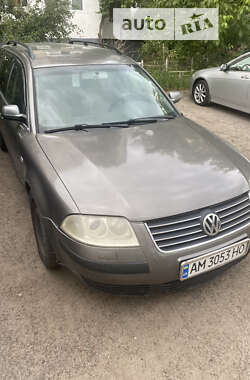 Універсал Volkswagen Passat 2002 в Житомирі