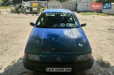 Седан Volkswagen Passat 1988 в Харькове