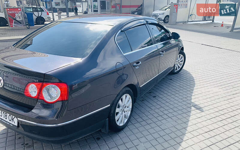 Седан Volkswagen Passat 2005 в Кропивницком фото 12 Седан Volkswagen Passat 2005 в Кропивницком
